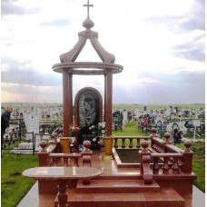 Элитный мемориальный памятник часовня из красного гранита Элитный мемориальный памятник часовня из красного гранита