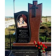 Памятник с крестом из габбро и дымовского гранита Памятник с крестом из габбро и дымовского гранита