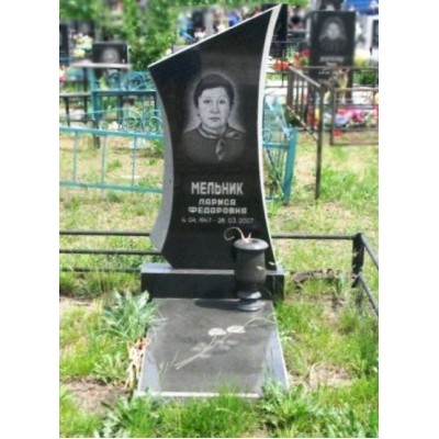 Памятник стандартный вертикальный Айсберг