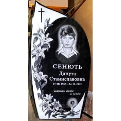 Стандартный памятник из гранита с гравировкой цветов