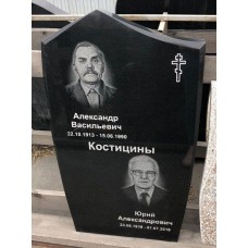 Семейный гранитный ритуальный памятник Семейный гранитный ритуальный памятник