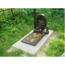 Гранитный памятник для ребенка с крестом Гранитный памятник для ребенка с крестом