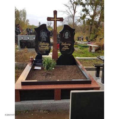 Надгробный памятник на двоих человек