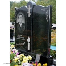 Двойной намогильный памятник со свечей Двойной намогильный памятник со свечей