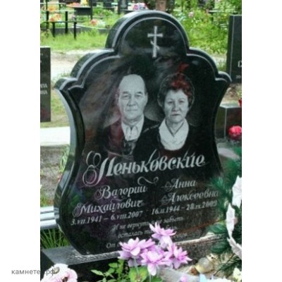 Двойной памятник из гранита на могилу бабушки и дедушки