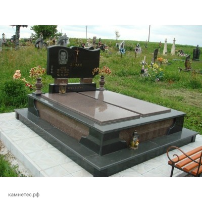 Эксклюзивный памятник с большим надгробием