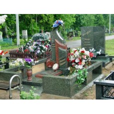 Эксклюзивный памятник на могилу мужчине Эксклюзивный памятник на могилу мужчине