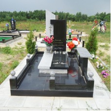 Эксклюзивный памятник из белого и черного камня Эксклюзивный памятник из белого и черного камня
