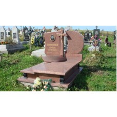 Эксклюзивный памятник из красного камня Эксклюзивный памятник из красного камня
