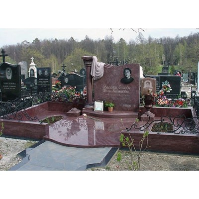 Элитный ритуальный памятник с колонной