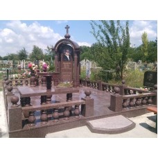 Памятник из гранита класса люкс Памятник из гранита класса люкс