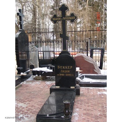 Одинарный памятник в форме креста