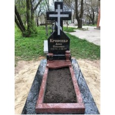 Гранитный крест на могилу с открытым надгробием Гранитный крест на могилу с открытым надгробием