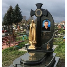 Красивый памятник с крестом для молодого парня Красивый памятник с крестом для молодого парня