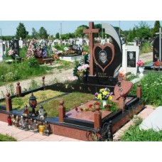 Памятник на могилу в форме сердца Памятник на могилу в форме сердца