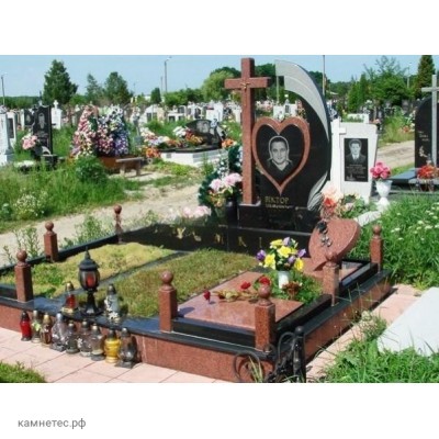 Памятник на могилу в форме сердца