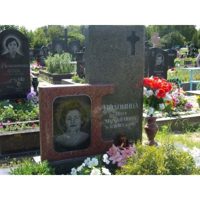 Памятник вертикальный v31