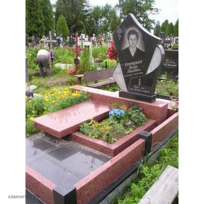 Памятник вертикальный v38