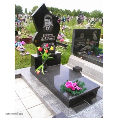 Памятник вертикальный v39