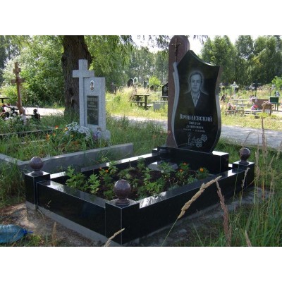 Памятник вертикальный v55