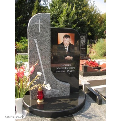 Памятник вертикальный v56