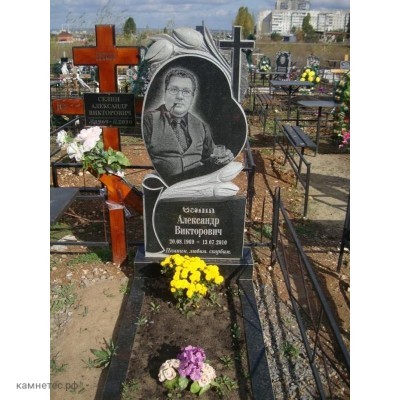 Памятник в виде сердца s12