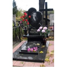Памятник в виде сердца s16