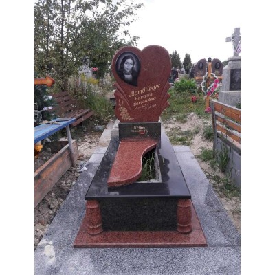 Памятник в виде сердца s17