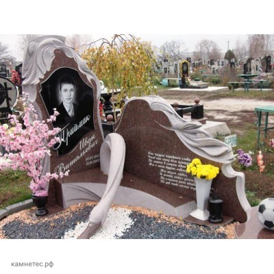 Элитный детский памятник из красного гранита