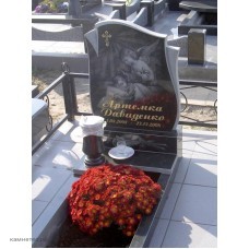 Резной детский памятник с ангелочками Резной детский памятник с ангелочками
