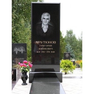 Индивидуальный современный памятник прямоугольной формы